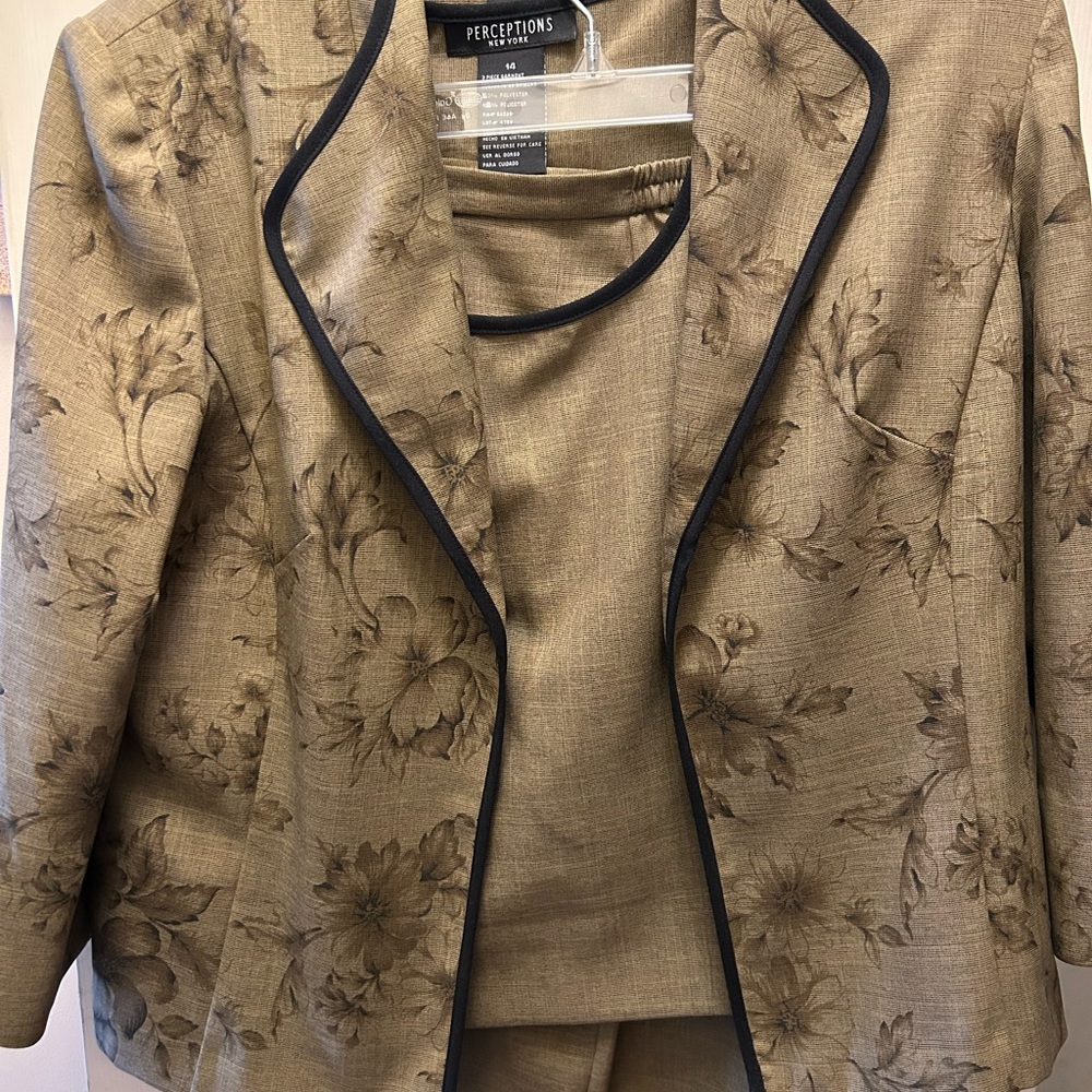 Perceptions Olive Blazer 3 Piece Set - image 2